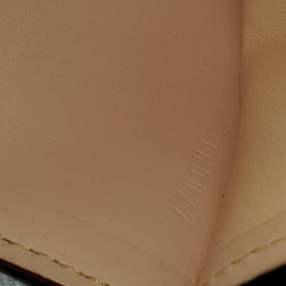 🎀 SOLD 🎀 - Picture 10 of 11